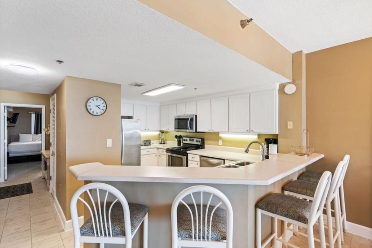 Jade East Towers 0320 | Photo 13