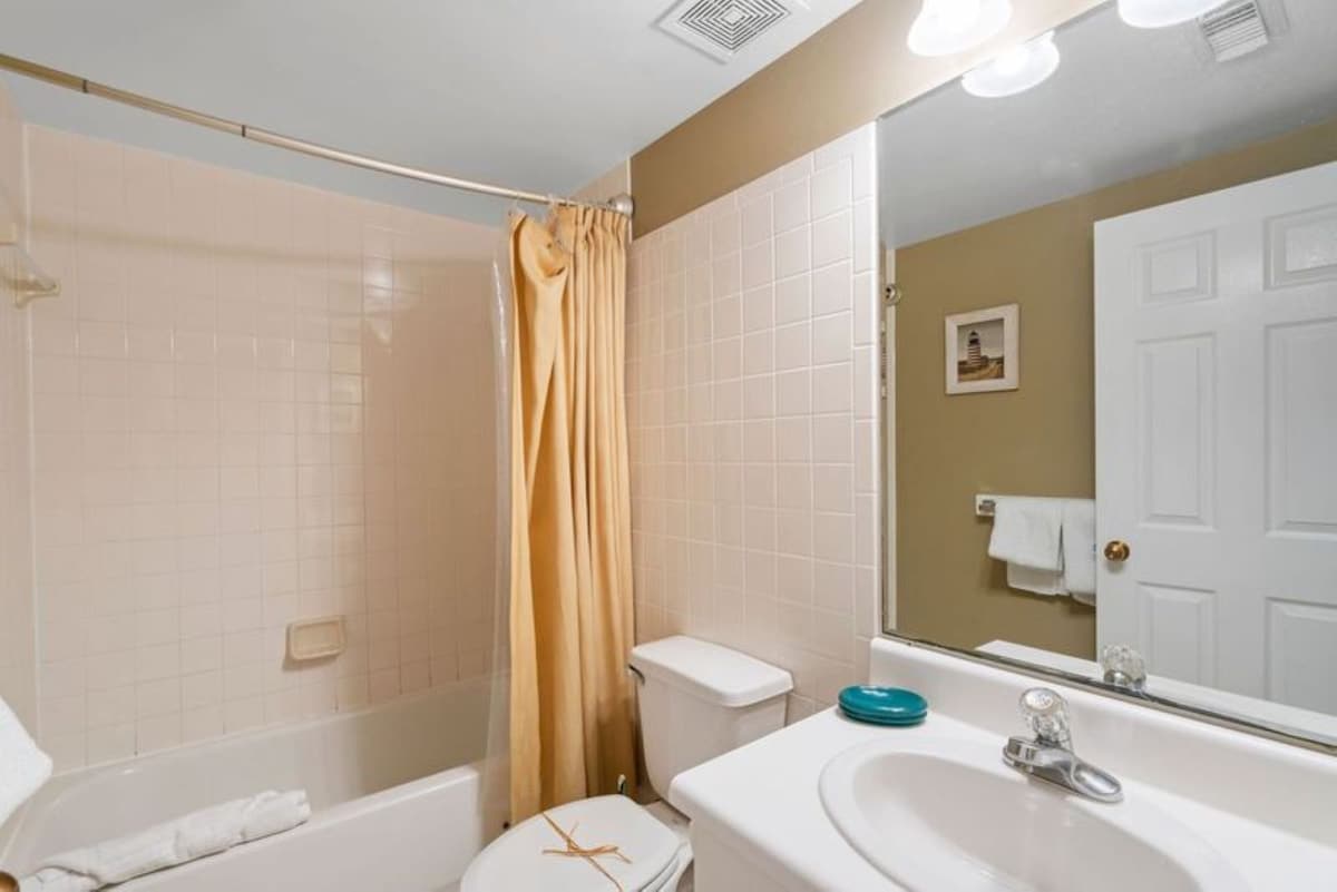 Jade East Towers 0740 | Photo 18