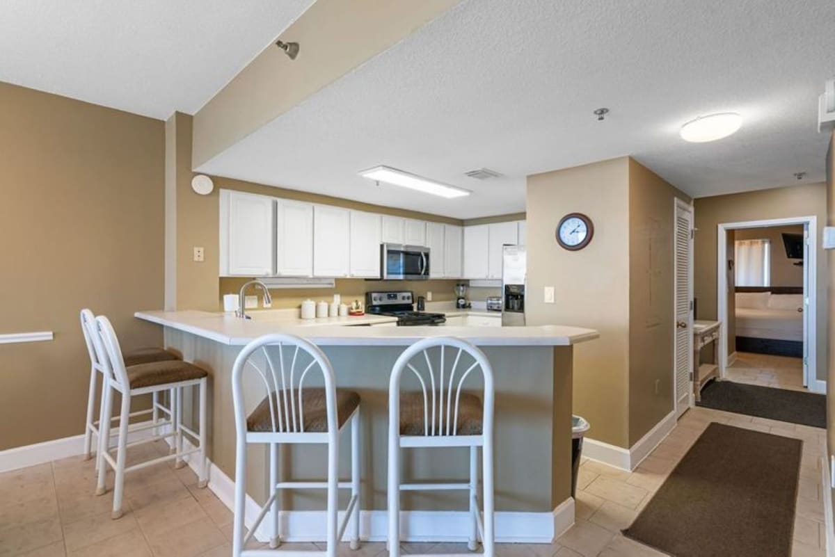 Jade East Towers 0740 | Photo 6