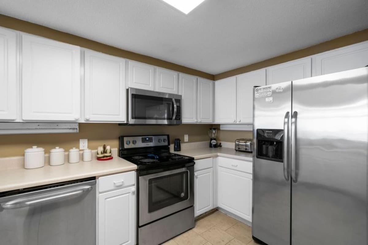 Jade East Towers 0740 | Photo 8