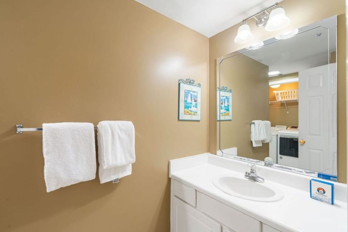 Jade East Towers 0740 | Photo 23