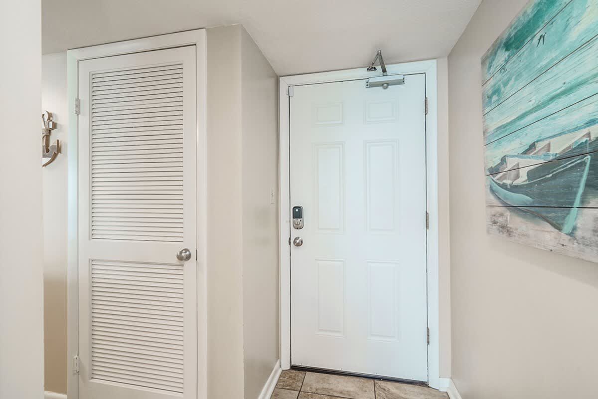 One Seagrove Place 1101 | Photo 17