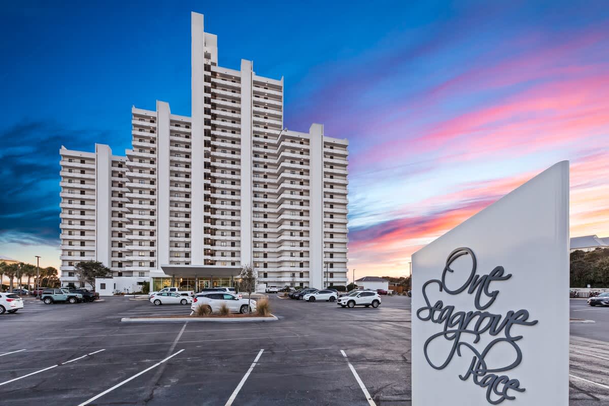 One Seagrove Place 1101 | Photo 2