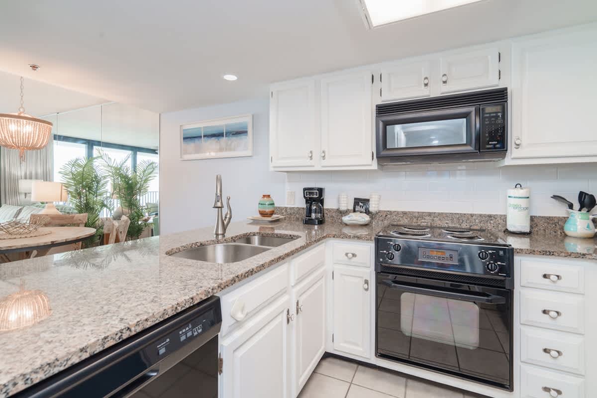 One Seagrove Place 0501 | Photo 12