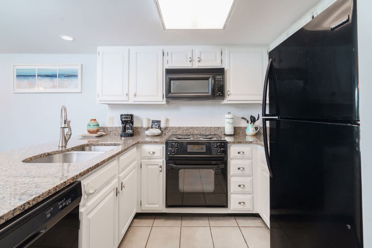 One Seagrove Place 0501 | Photo 10