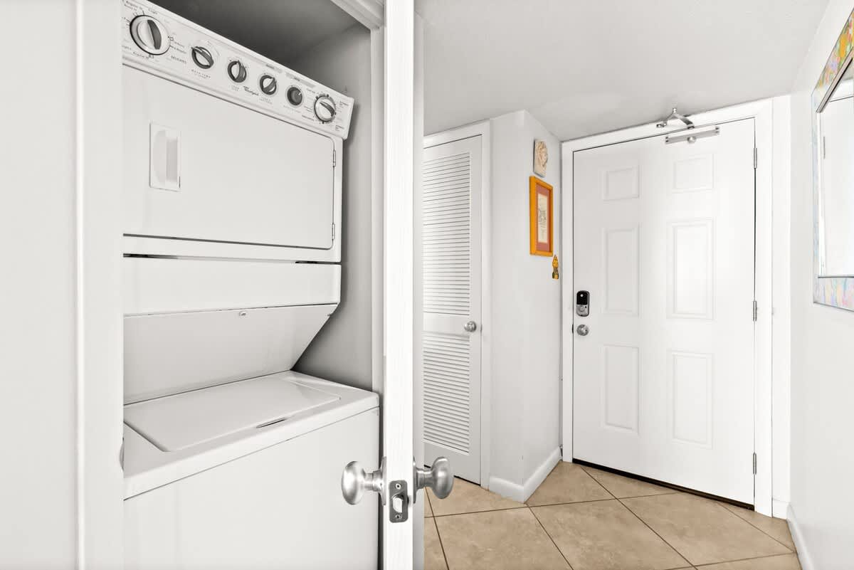 One Seagrove Place 0502 | Photo 7