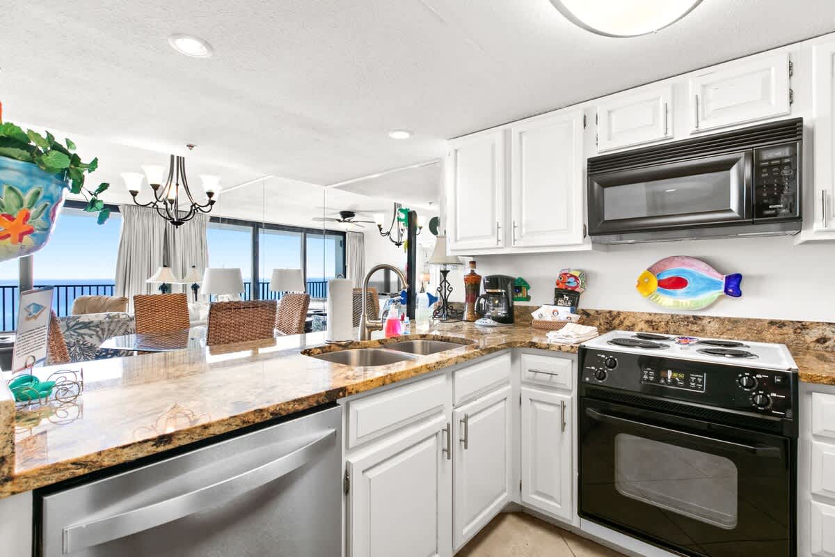 One Seagrove Place 0502 | Photo 10