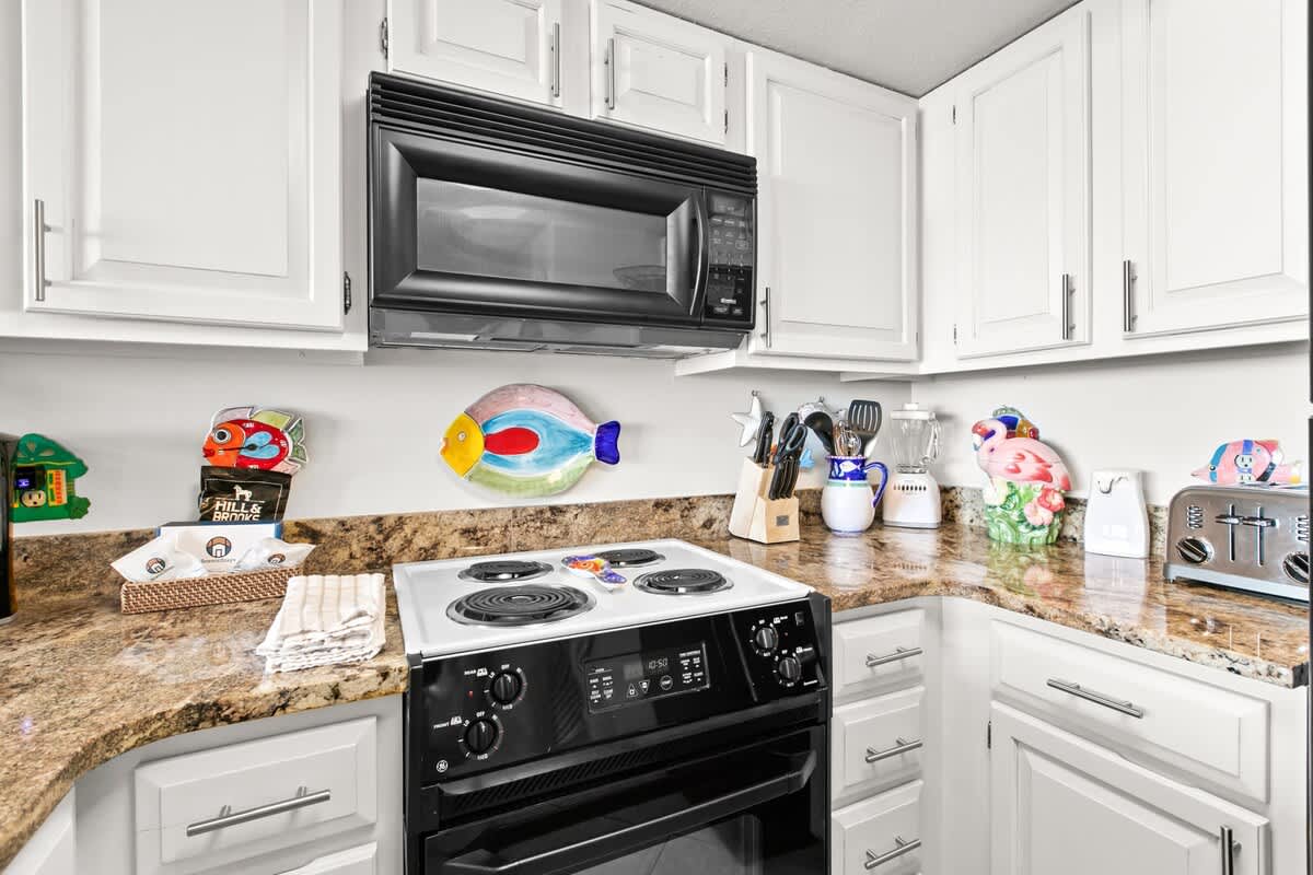 One Seagrove Place 0502 | Photo 9