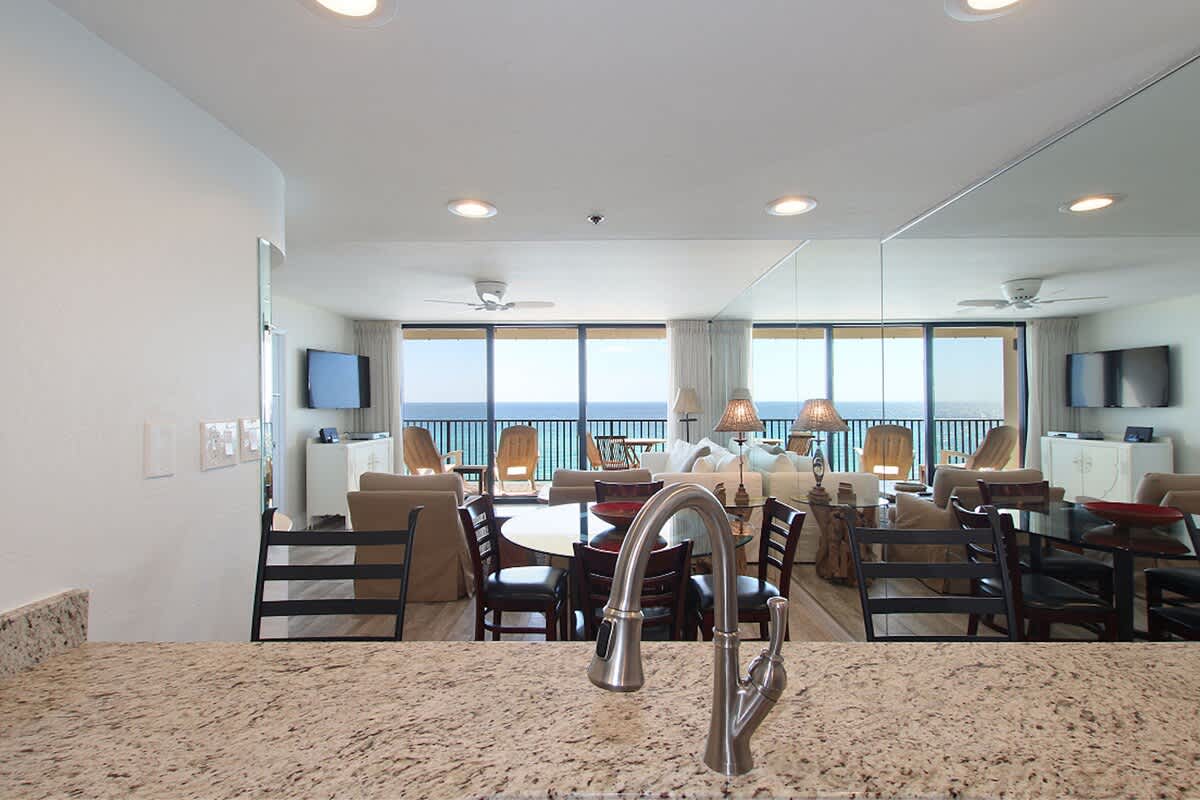 One Seagrove Place 0601 27