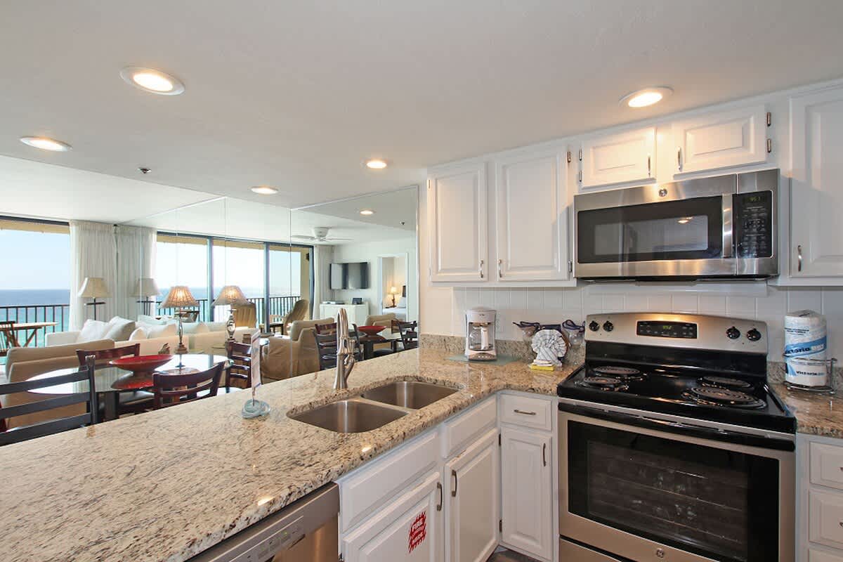 One Seagrove Place 0601 12