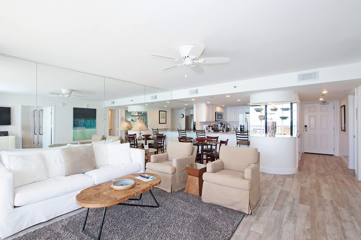 One Seagrove Place 0601 5