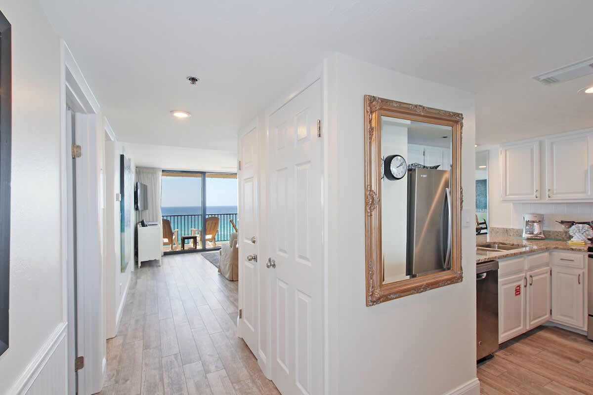 One Seagrove Place 0601 16