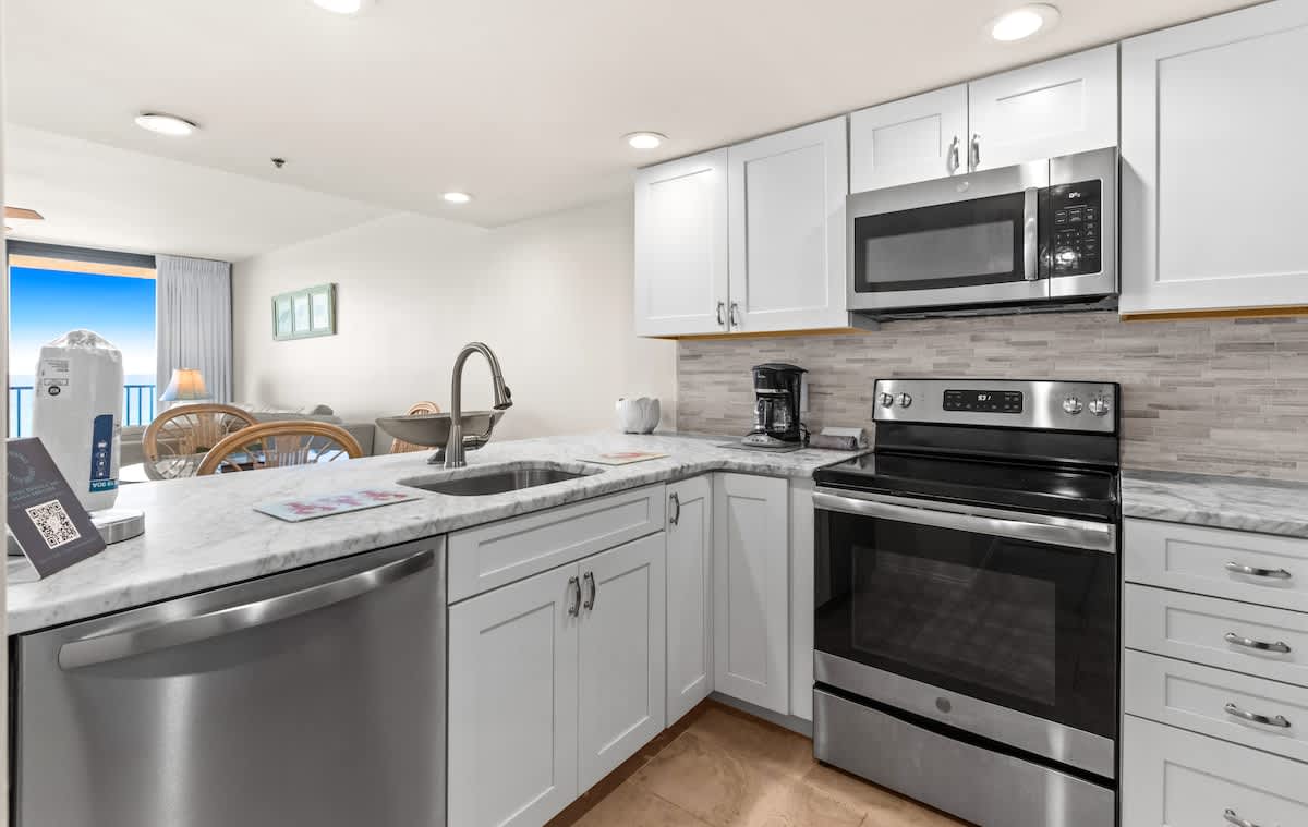 One Seagrove Place 0604 5