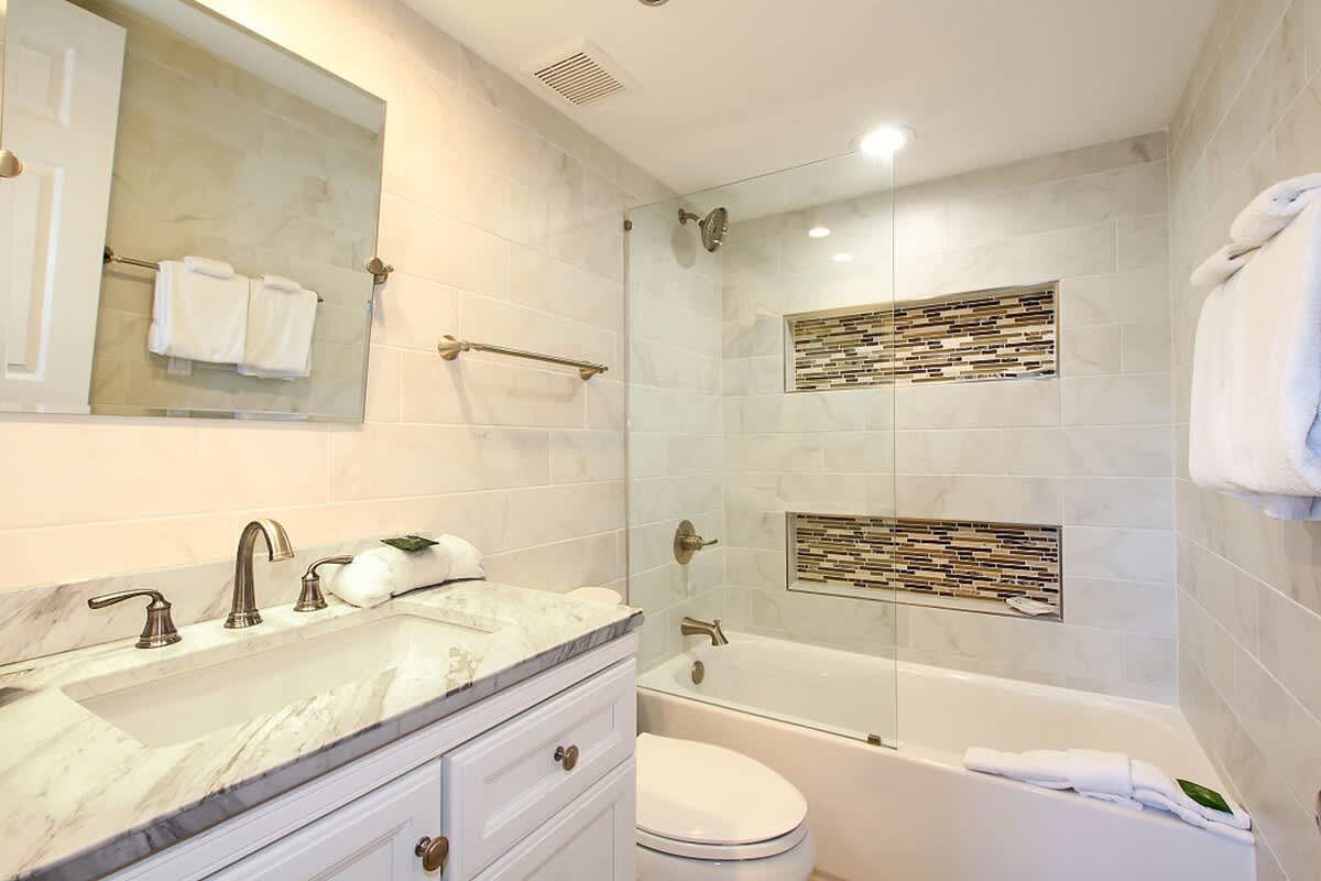 One Seagrove Place 0605 | Photo 30