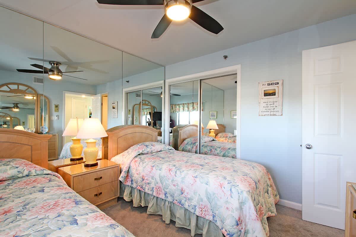 One Seagrove Place 0605 | Photo 27