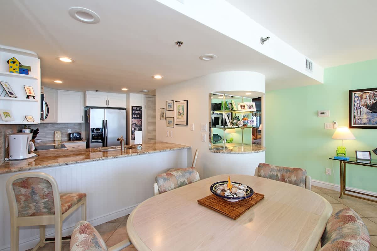 One Seagrove Place 0605 | Photo 10