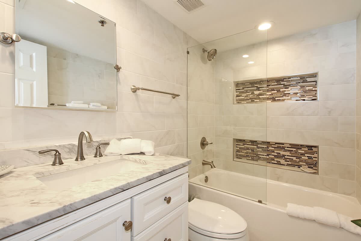 One Seagrove Place 0605 | Photo 25