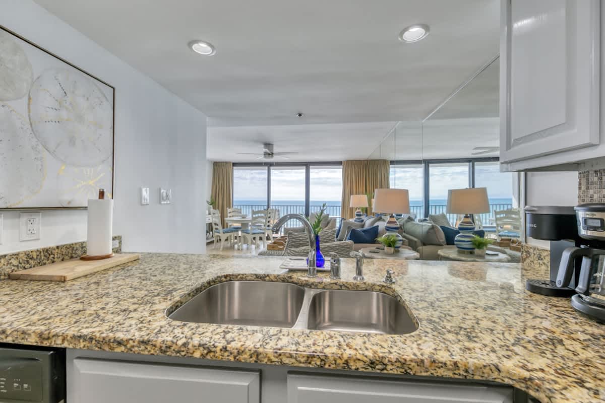 One Seagrove Place 0608 | Photo 10