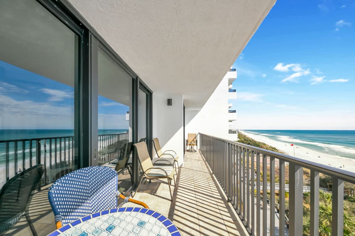 One Seagrove Place 0608 | Photo 25