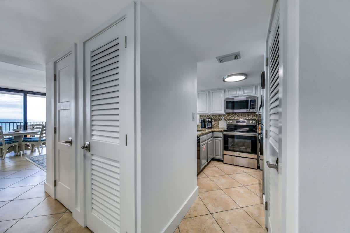 One Seagrove Place 0608 | Photo 12