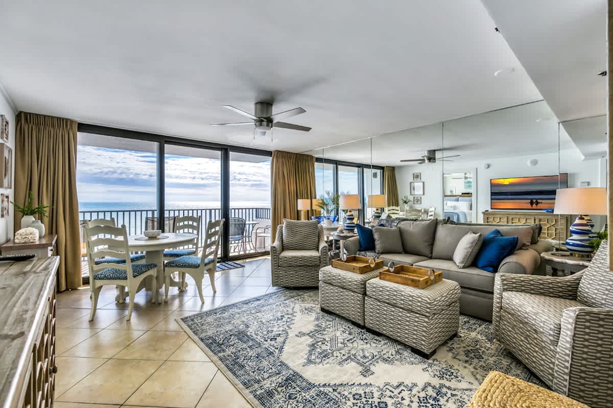 One Seagrove Place 0608 | Photo 3