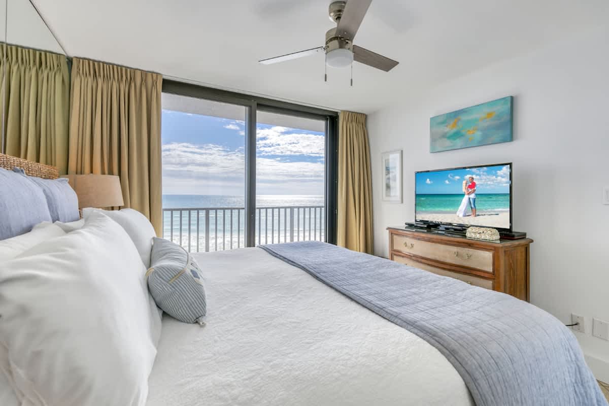 One Seagrove Place 0608 | Photo 15