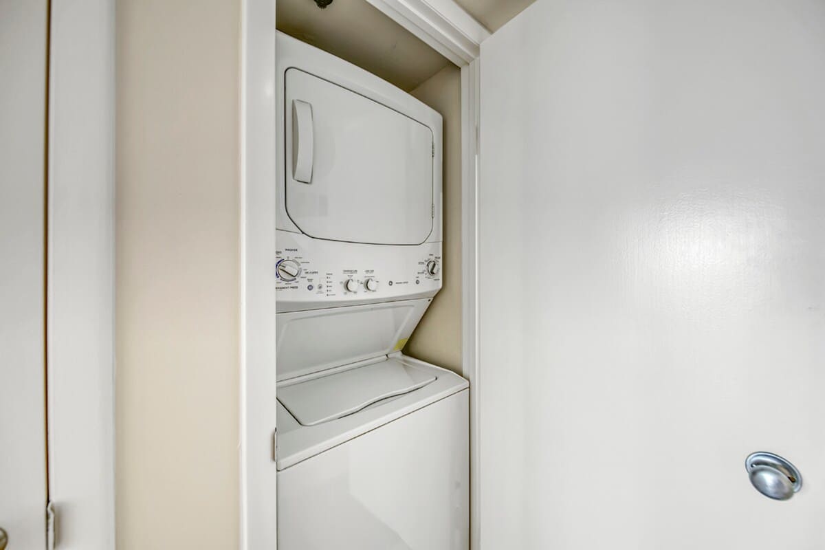 One Seagrove Place 0701 | Photo 15