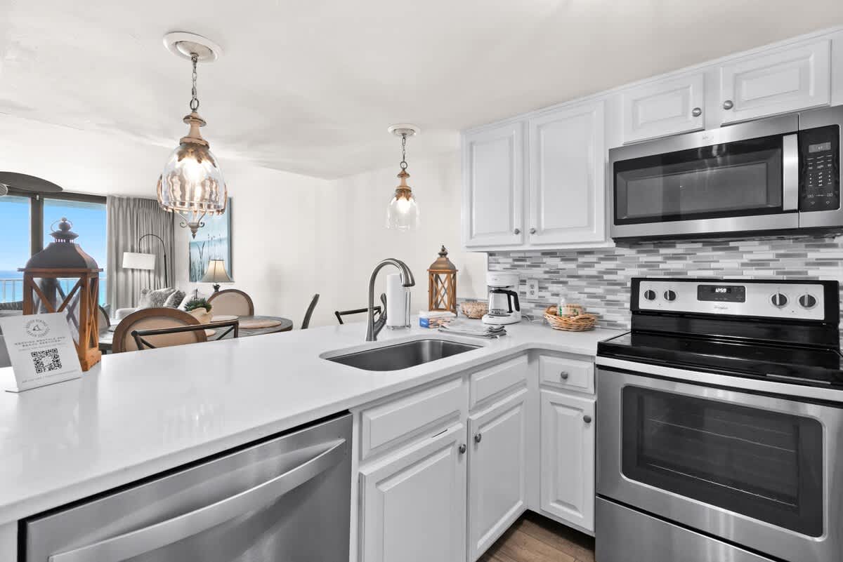 One Seagrove Place 0704 8