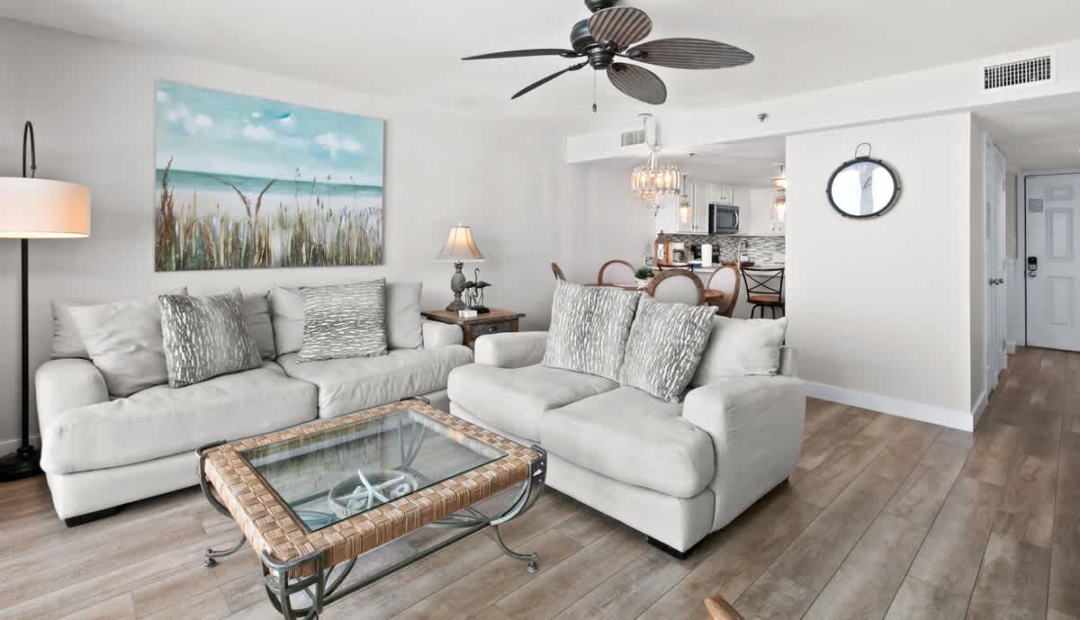 One Seagrove Place 0704 3