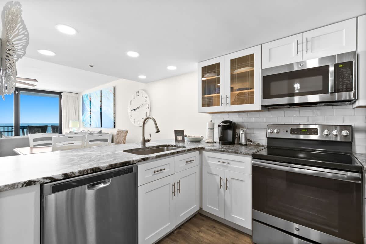 One Seagrove Place 0802 | Photo 11