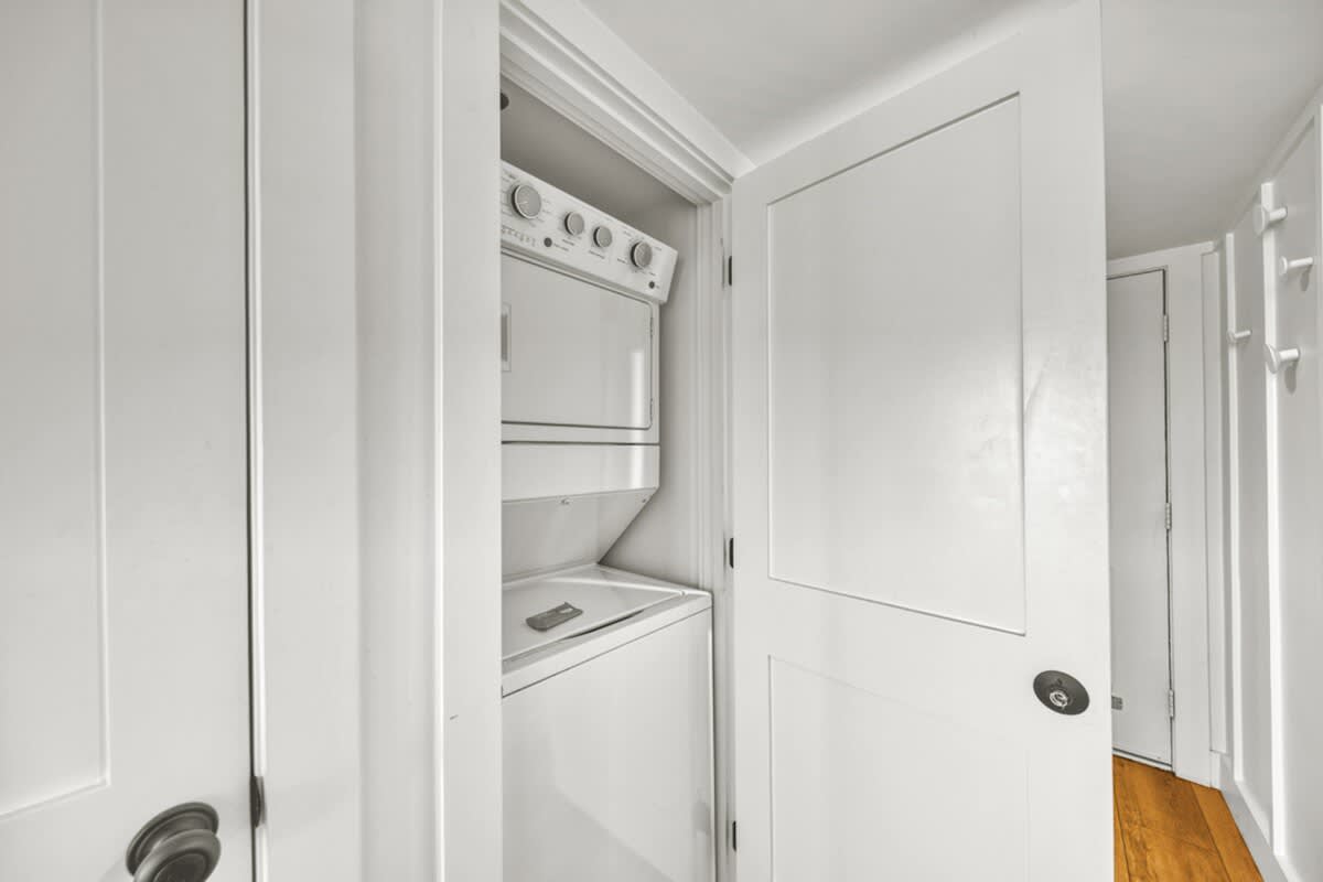 One Seagrove Place 0804 | Photo 25