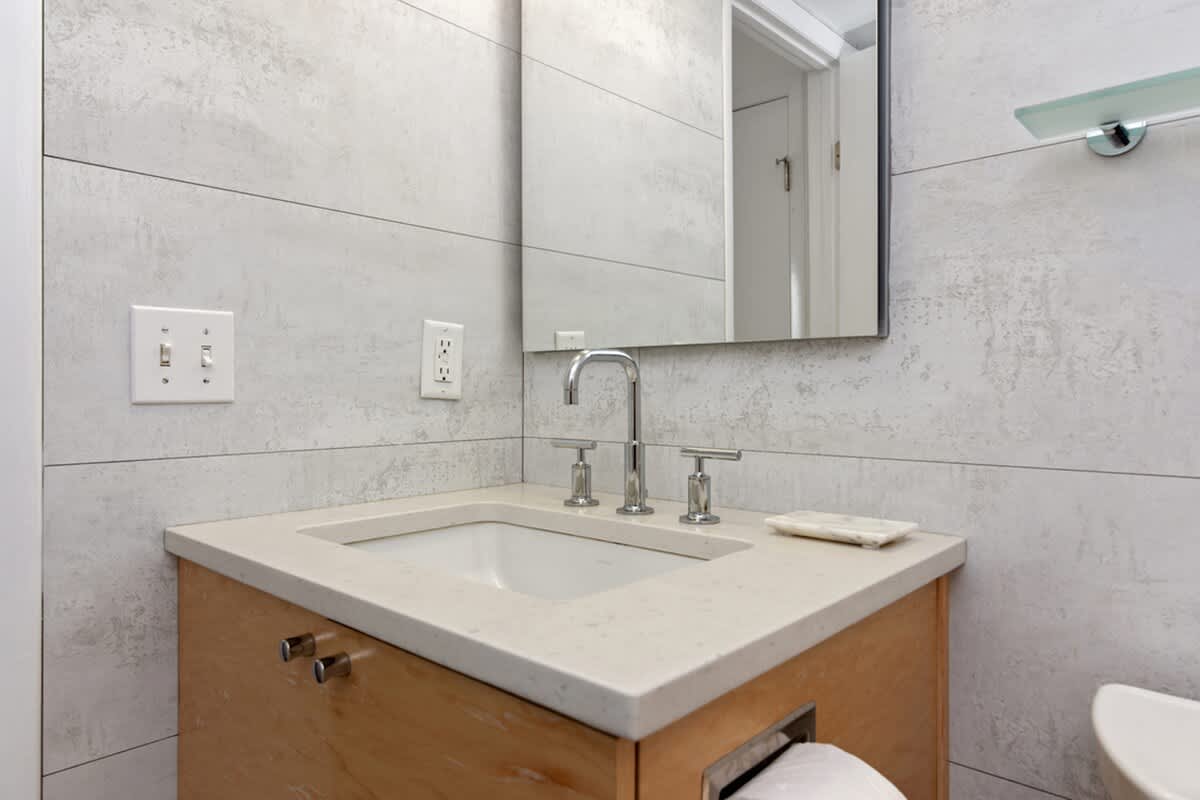 One Seagrove Place 0805 26