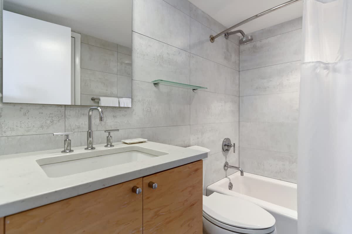 One Seagrove Place 0805 25