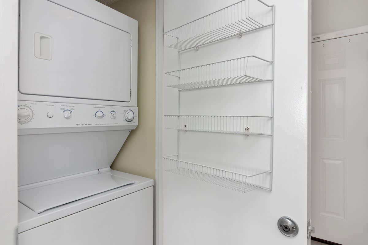 One Seagrove Place 0805 28