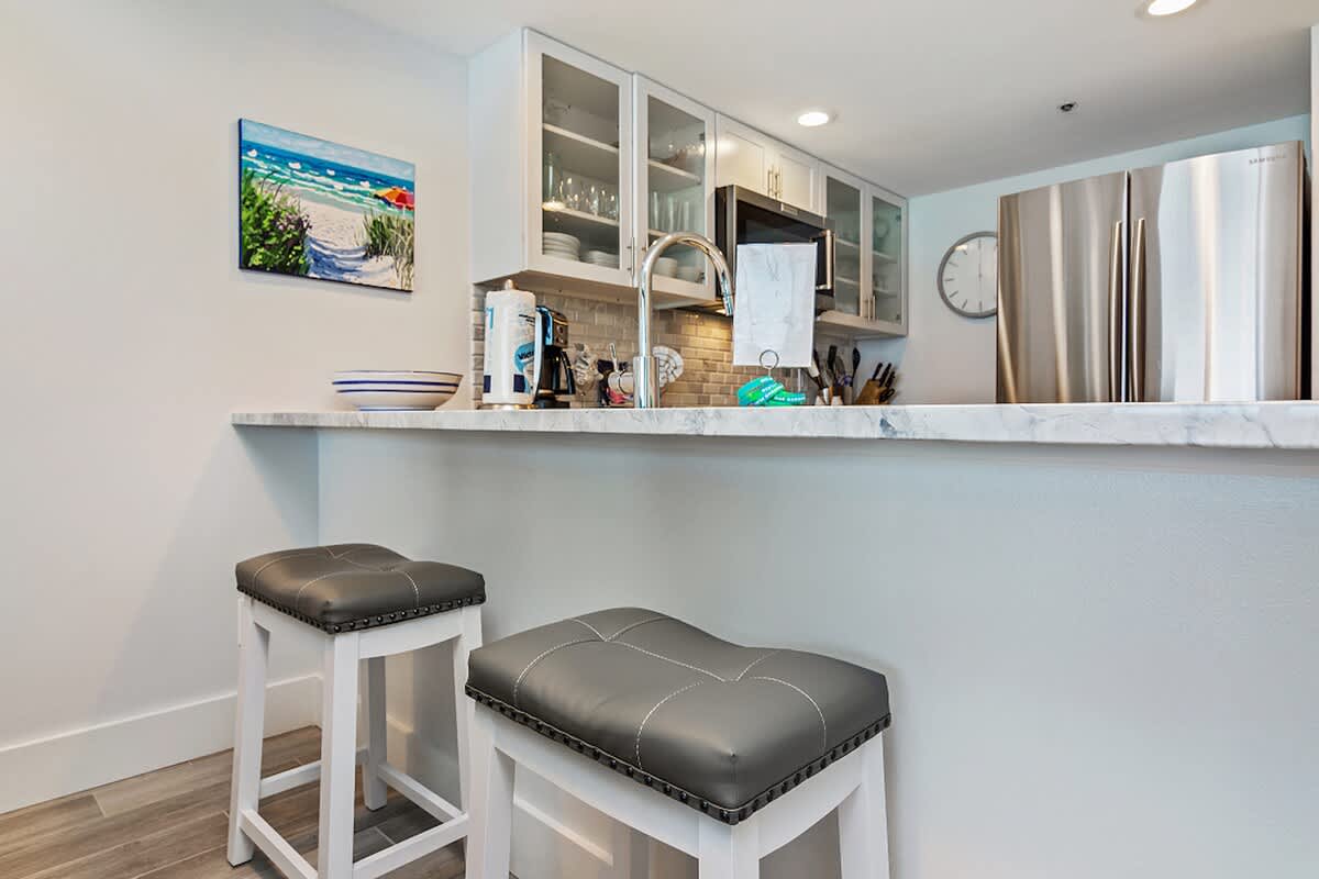 One Seagrove Place 0806 | Photo 14