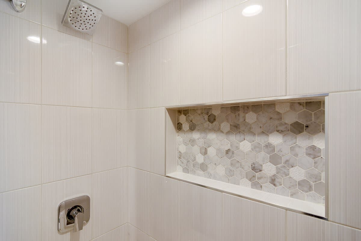 One Seagrove Place 0806 | Photo 29