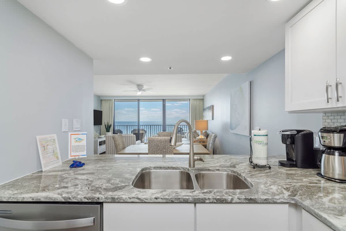 One Seagrove Place 0807 | Photo 18