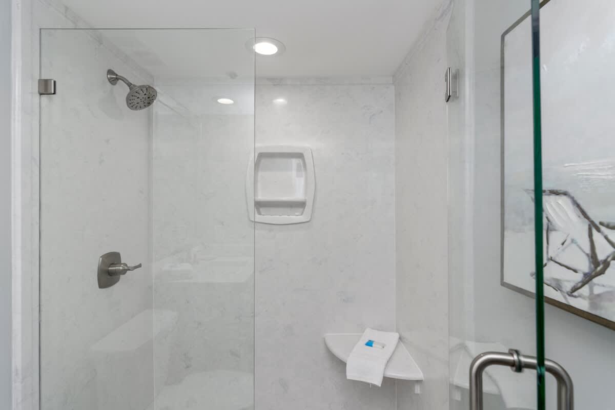 One Seagrove Place 0807 | Photo 26