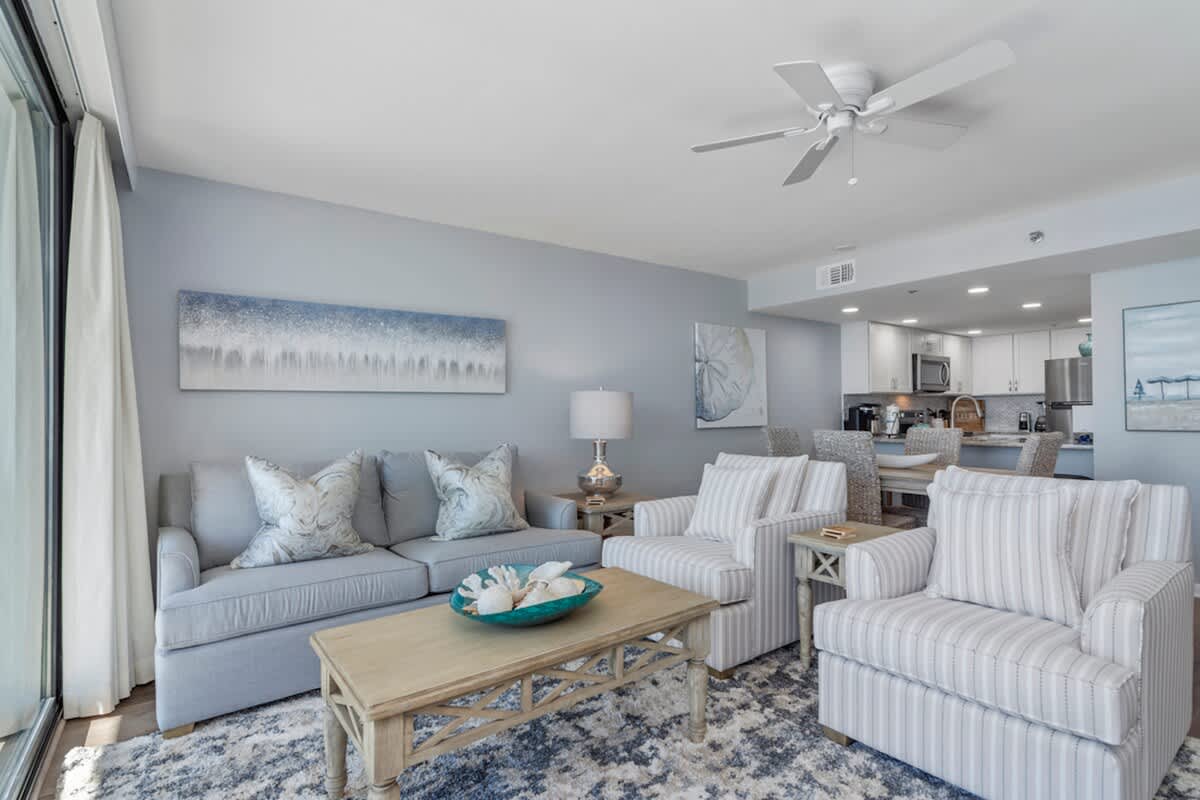 One Seagrove Place 0807 | Photo 7