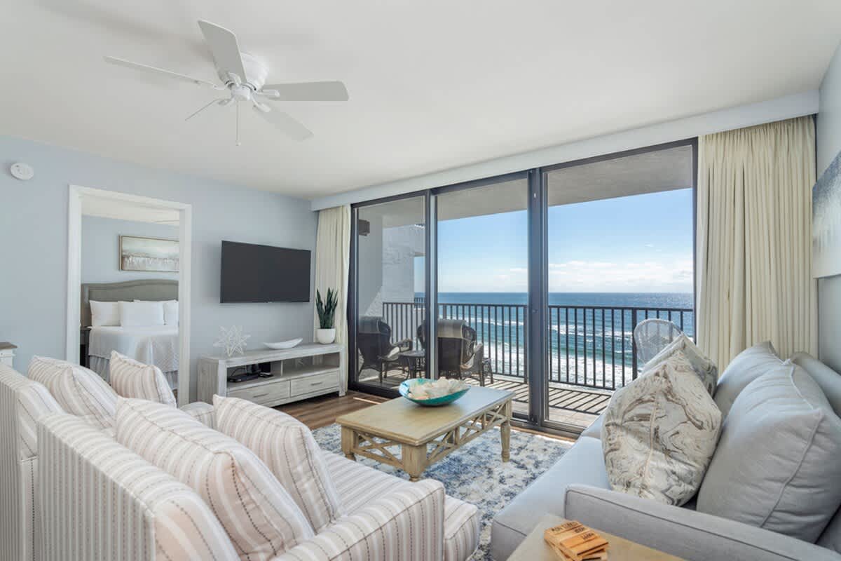 One Seagrove Place 0807 | Photo 5