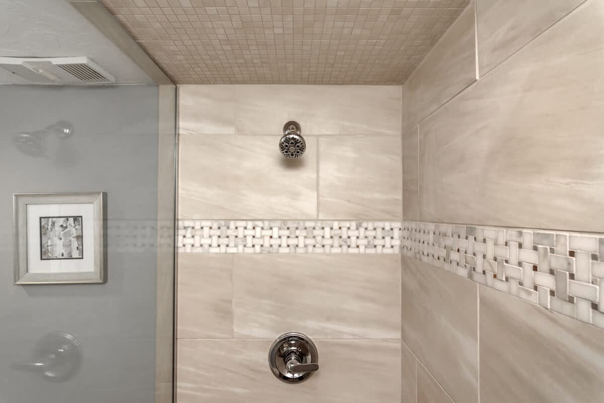 One Seagrove Place 0902 | Photo 21