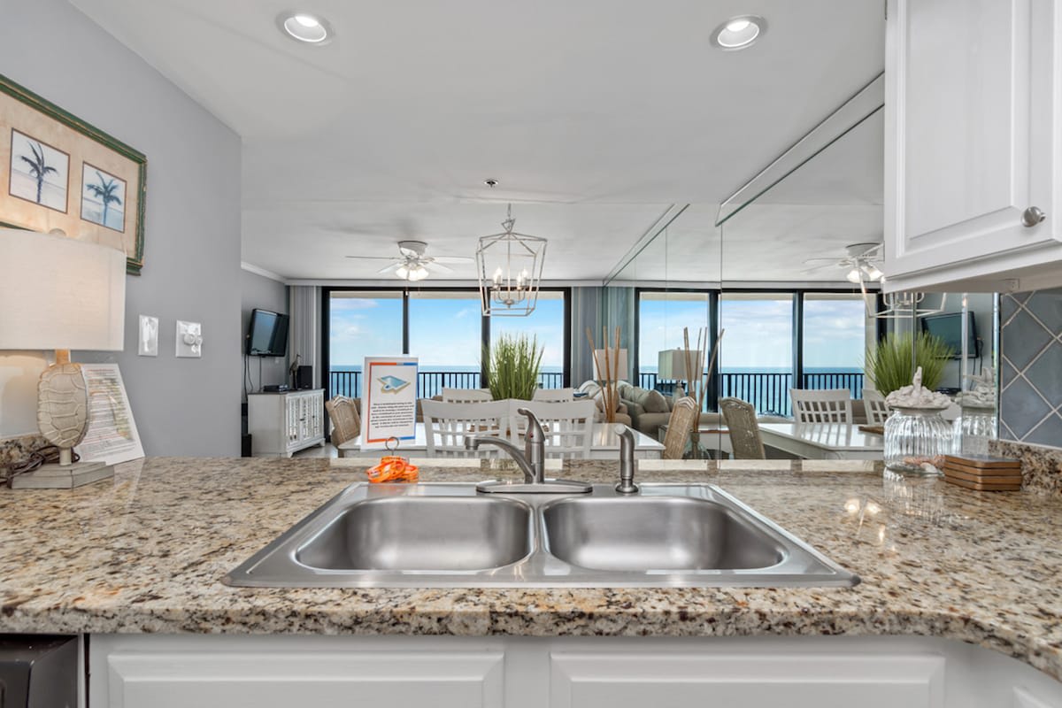 One Seagrove Place 0902 | Photo 13