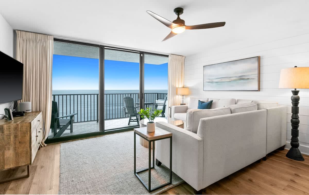 One Seagrove Place 0906 | Photo 3