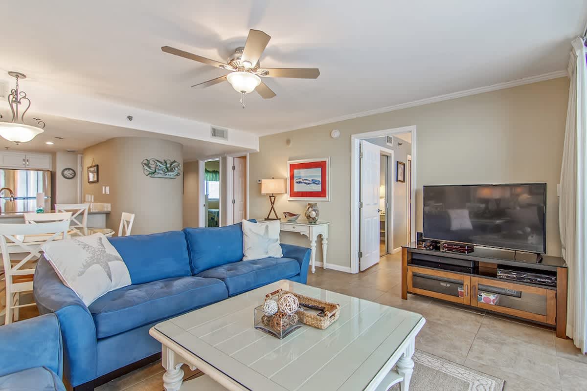 One Seagrove Place 0908 | Photo 5