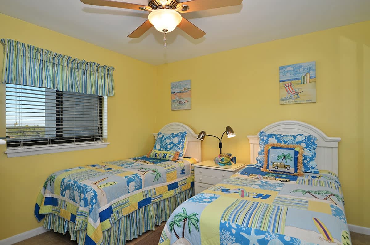 One Seagrove Place 0908 | Photo 16