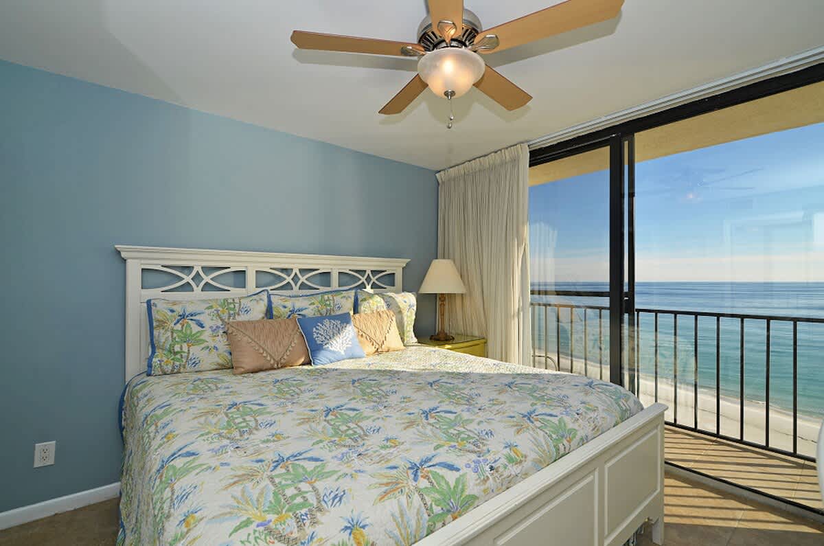 One Seagrove Place 0908 | Photo 12