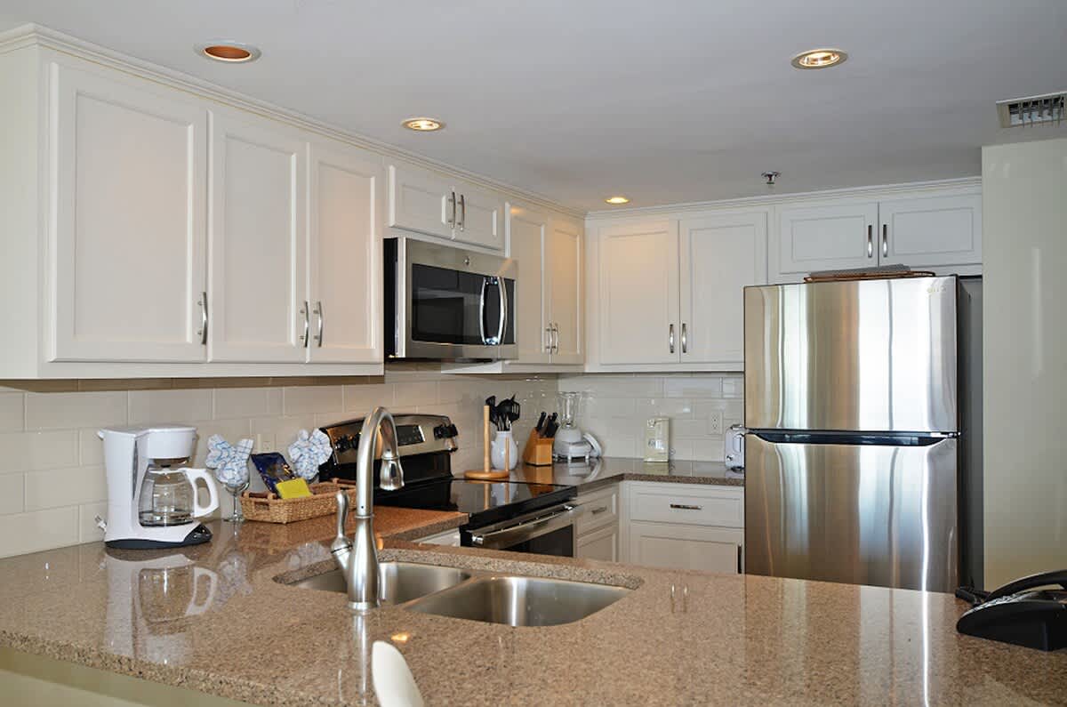 One Seagrove Place 0908 | Photo 10