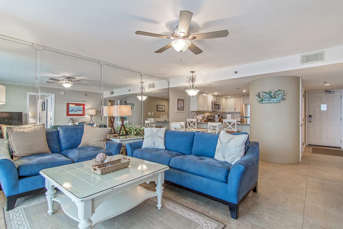 One Seagrove Place 0908 | Photo 6