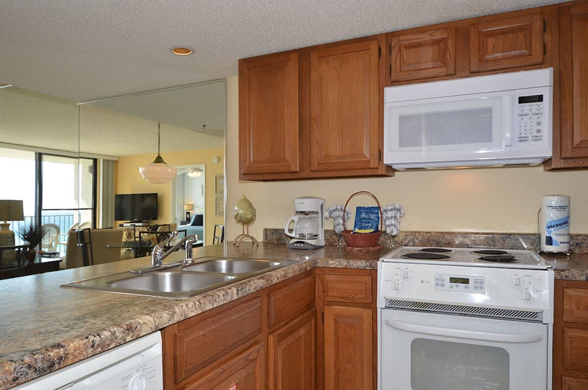 One Seagrove Place 1001 9