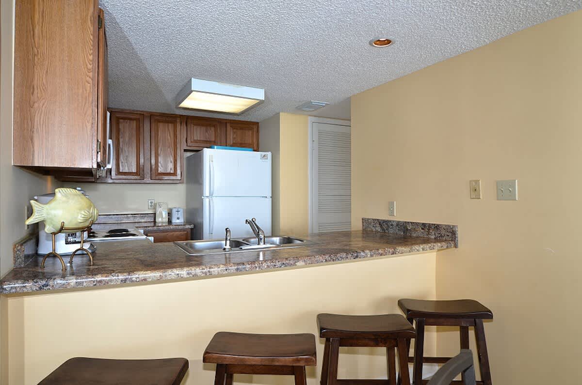 One Seagrove Place 1001 8